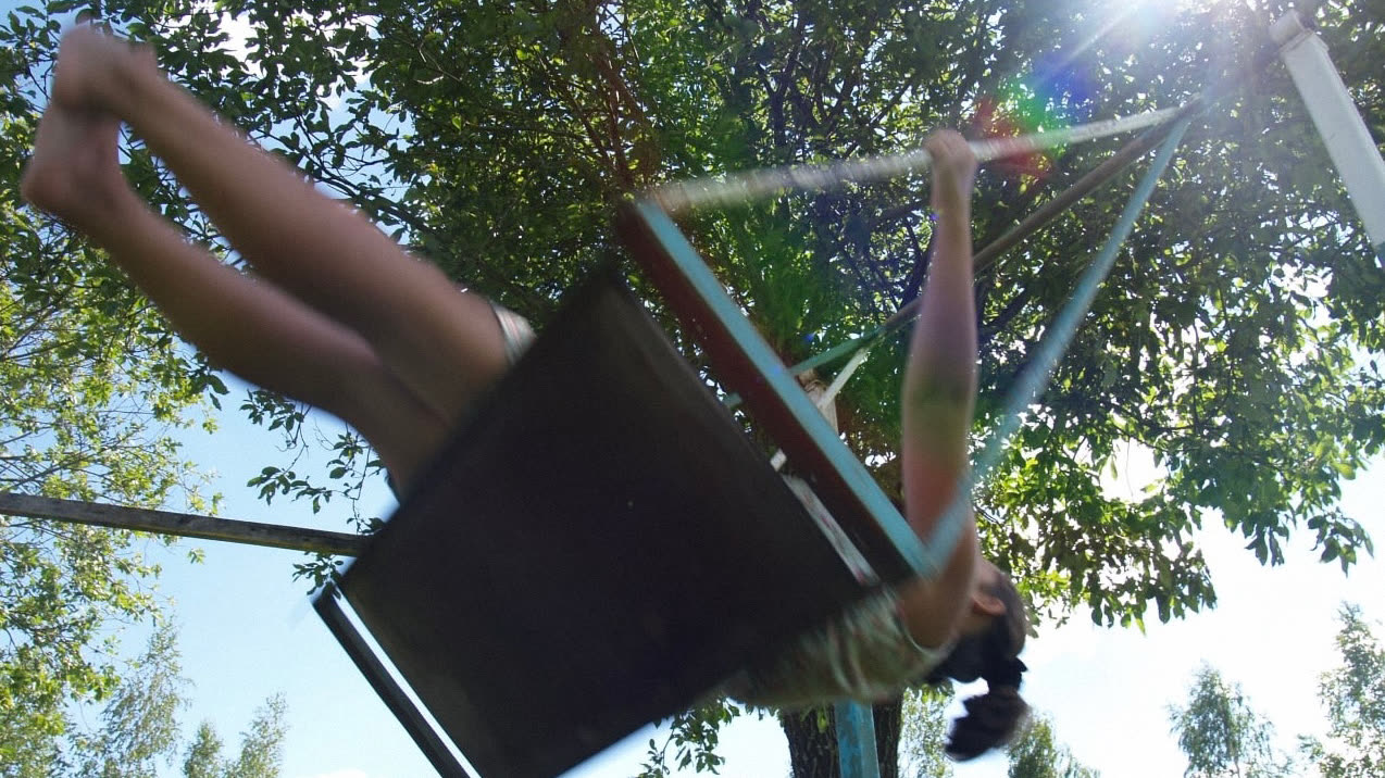 Quiet watching — Home, childhood / 2016